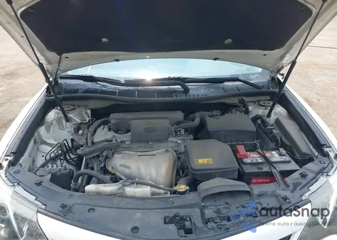 2014 Toyota Camry Se Sport z USA, uszkodzony, nr VIN 4T1BF1FK1EU735376